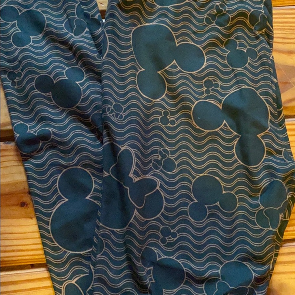 Lularoe OS Mickey - Black and Tan